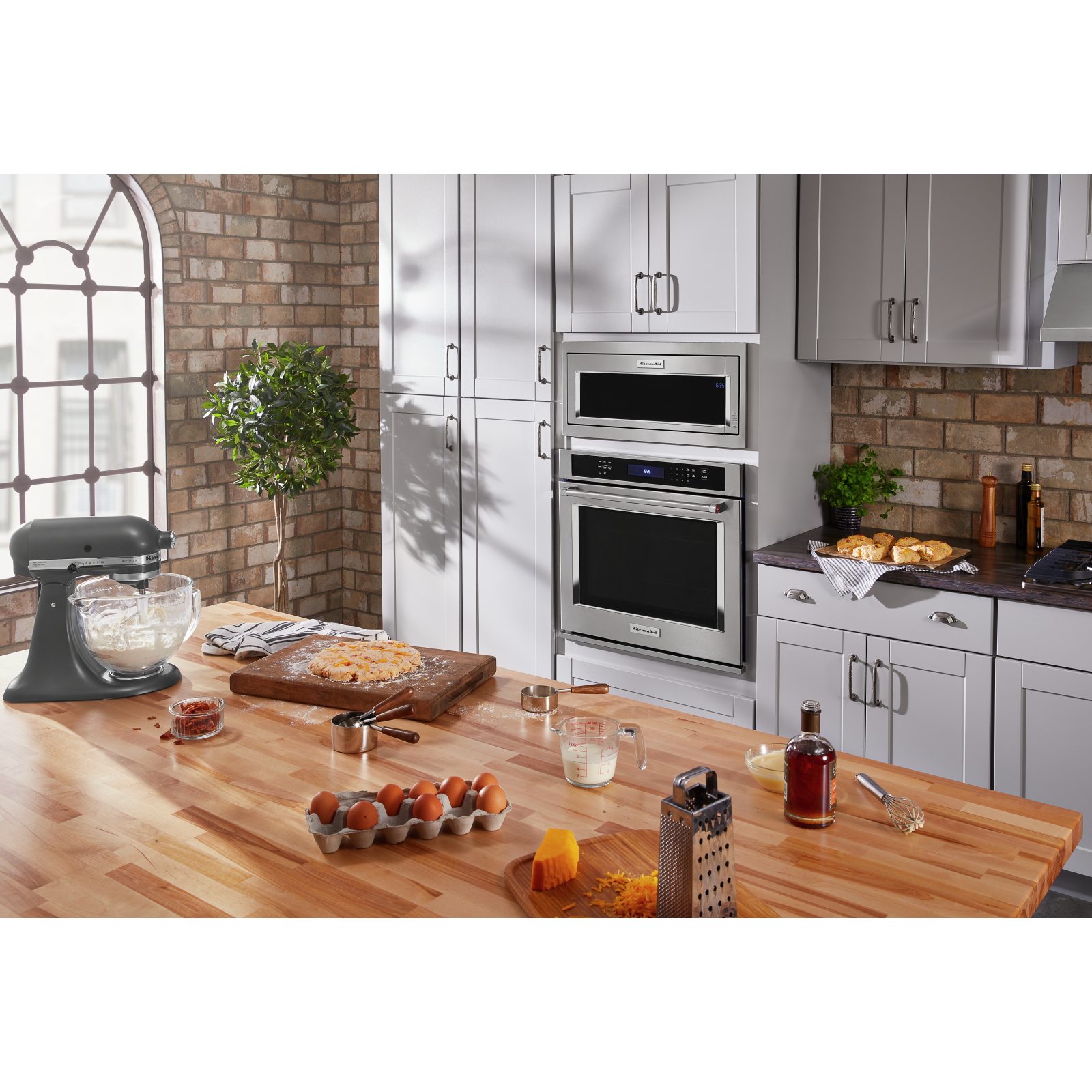 KitchenAid - 1.1 cu. Ft Built In Microwave in Stainless - YKMBT5011KS