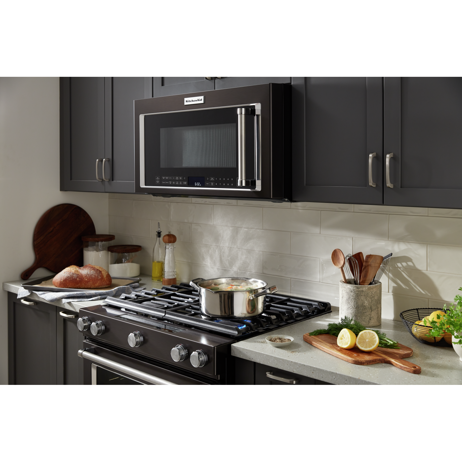 KitchenAid - 1.9 cu. Ft Over the range Microwave in Black Stainless - YKMHC319LBS