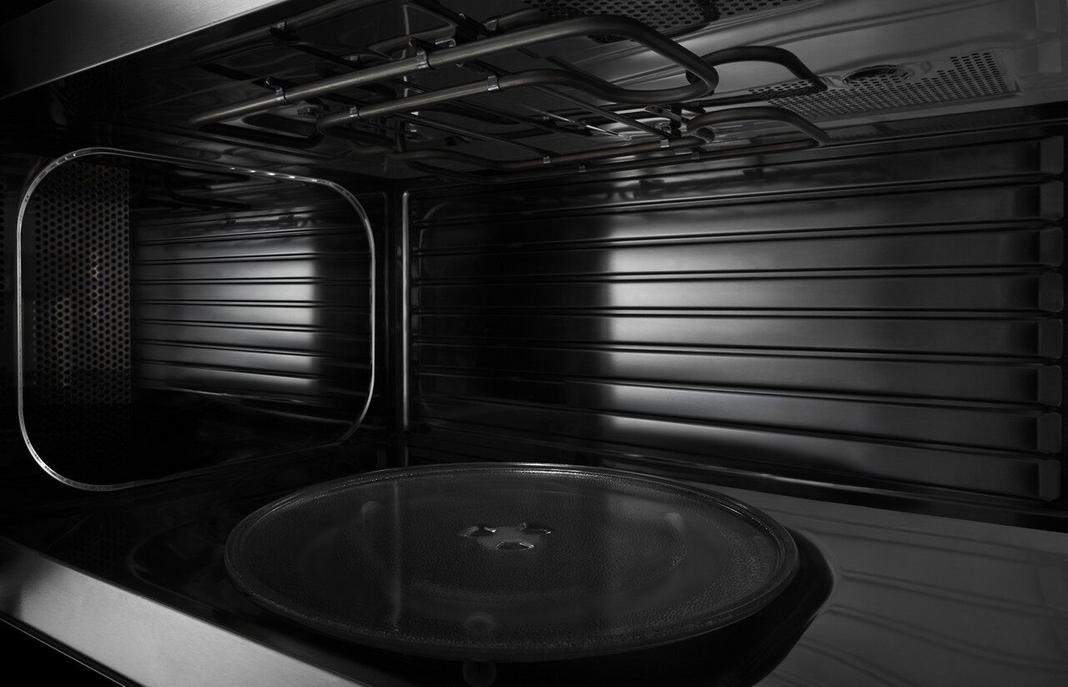 Maytag - 1.9 cu. Ft Over the range Microwave in Black - YMMV4207JB