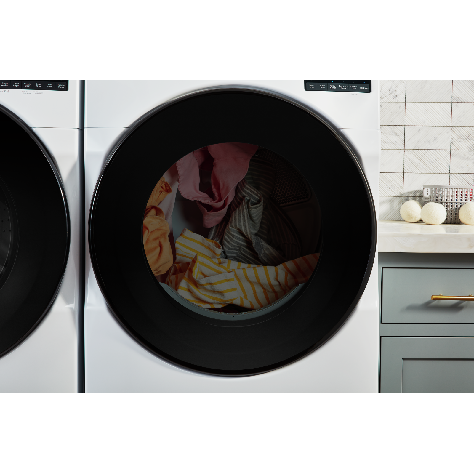 Whirlpool - 7.4 cu. Ft Electric Dryer in White - YWED5605MW