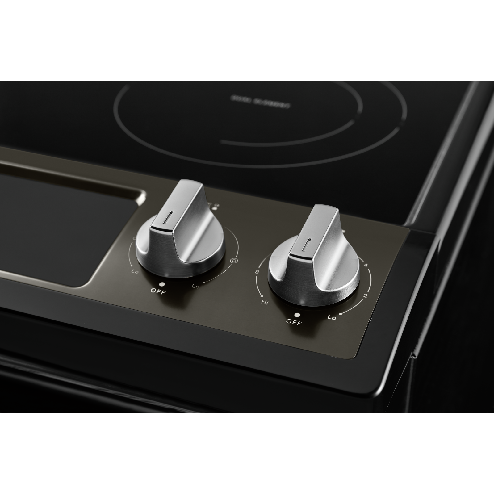 Whirlpool - 4.8 cu. ft Electric Range in Black Stainless - YWEE515S0LV