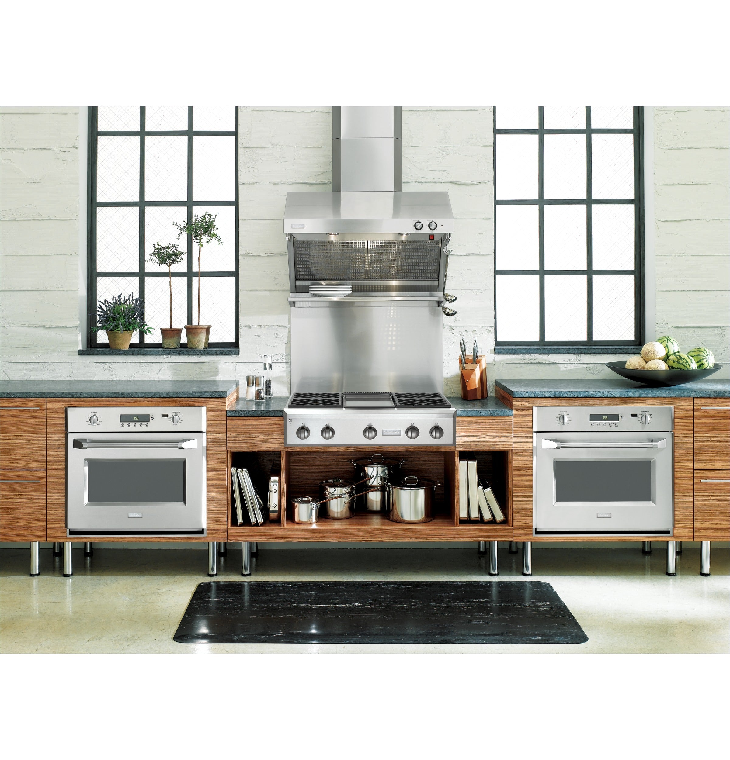 Monogram - 36 Inch 640 CFM Wall Mount and Chimney Range Vent in Stainless - ZV36RSFSS