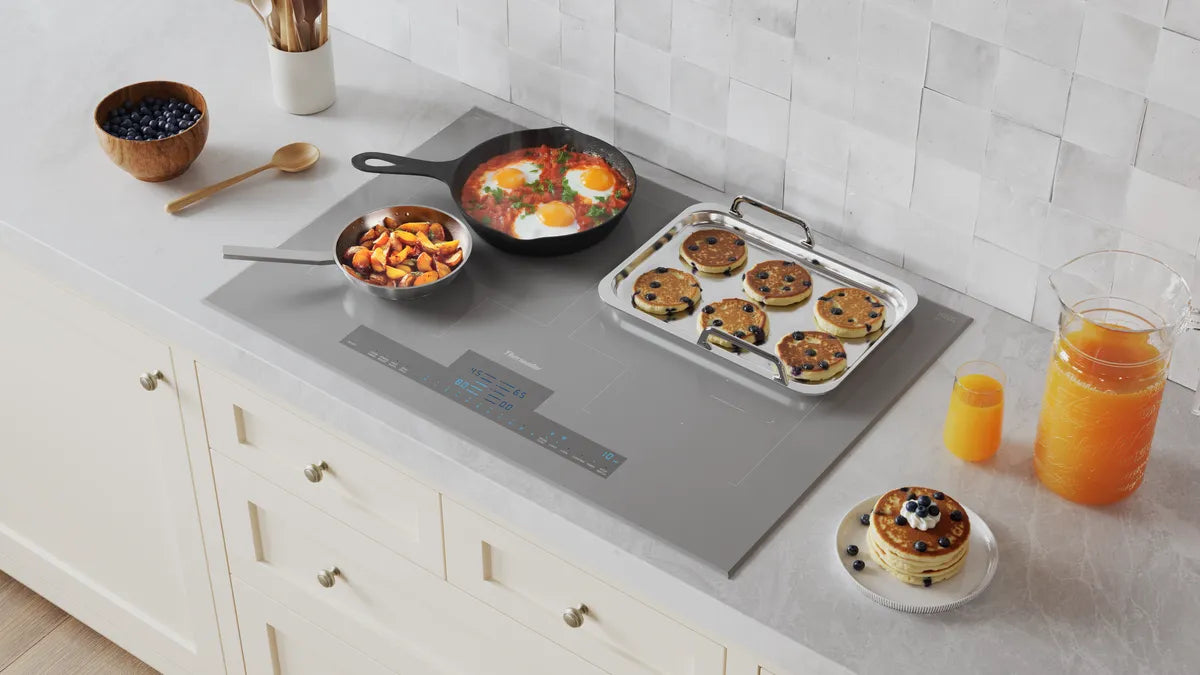 Thermador - 31 Inch Induction Cooktop in Titanium - CIT30FBG