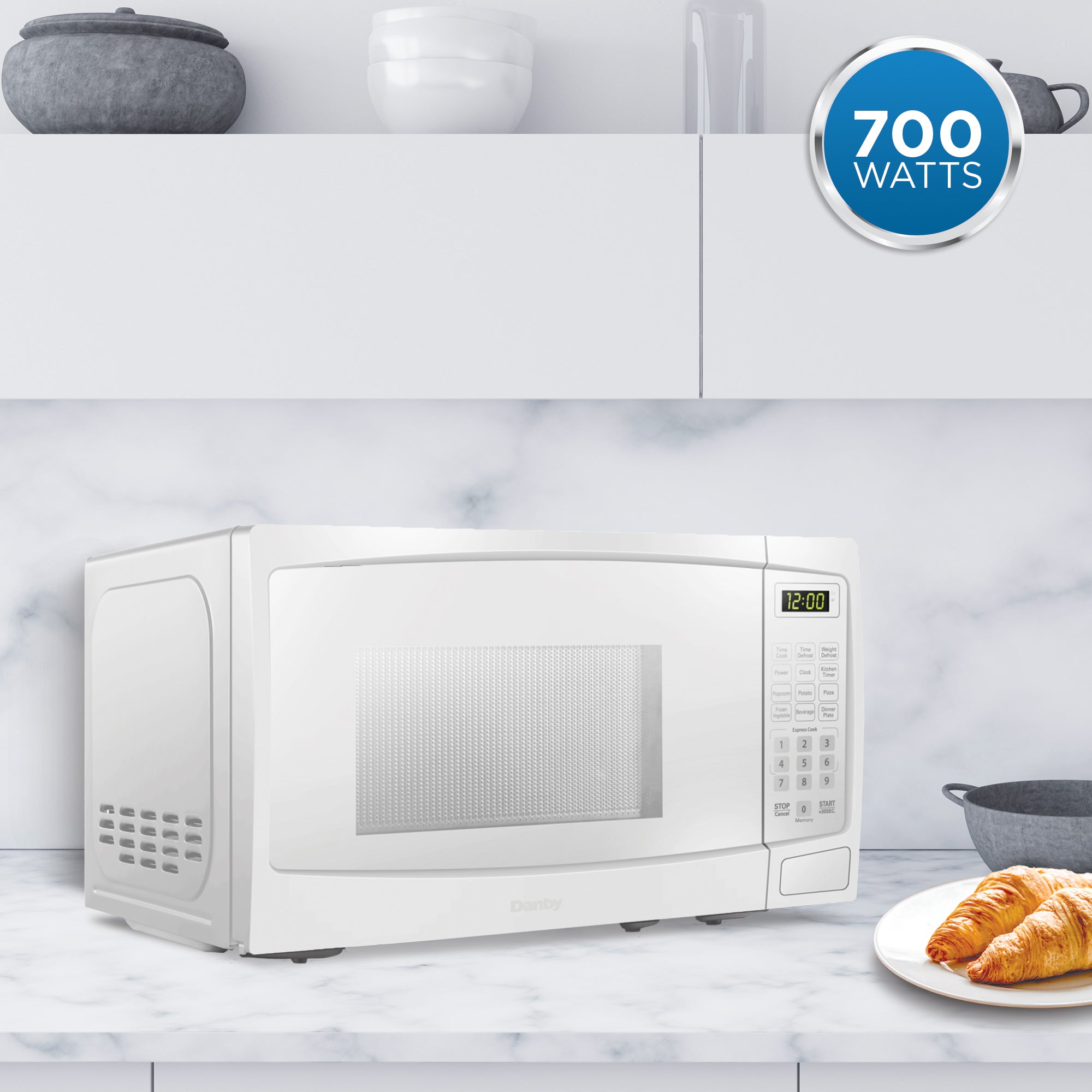 Danby - 0.7 cu. Ft  Counter top Microwave in White - DBMW0720BWW