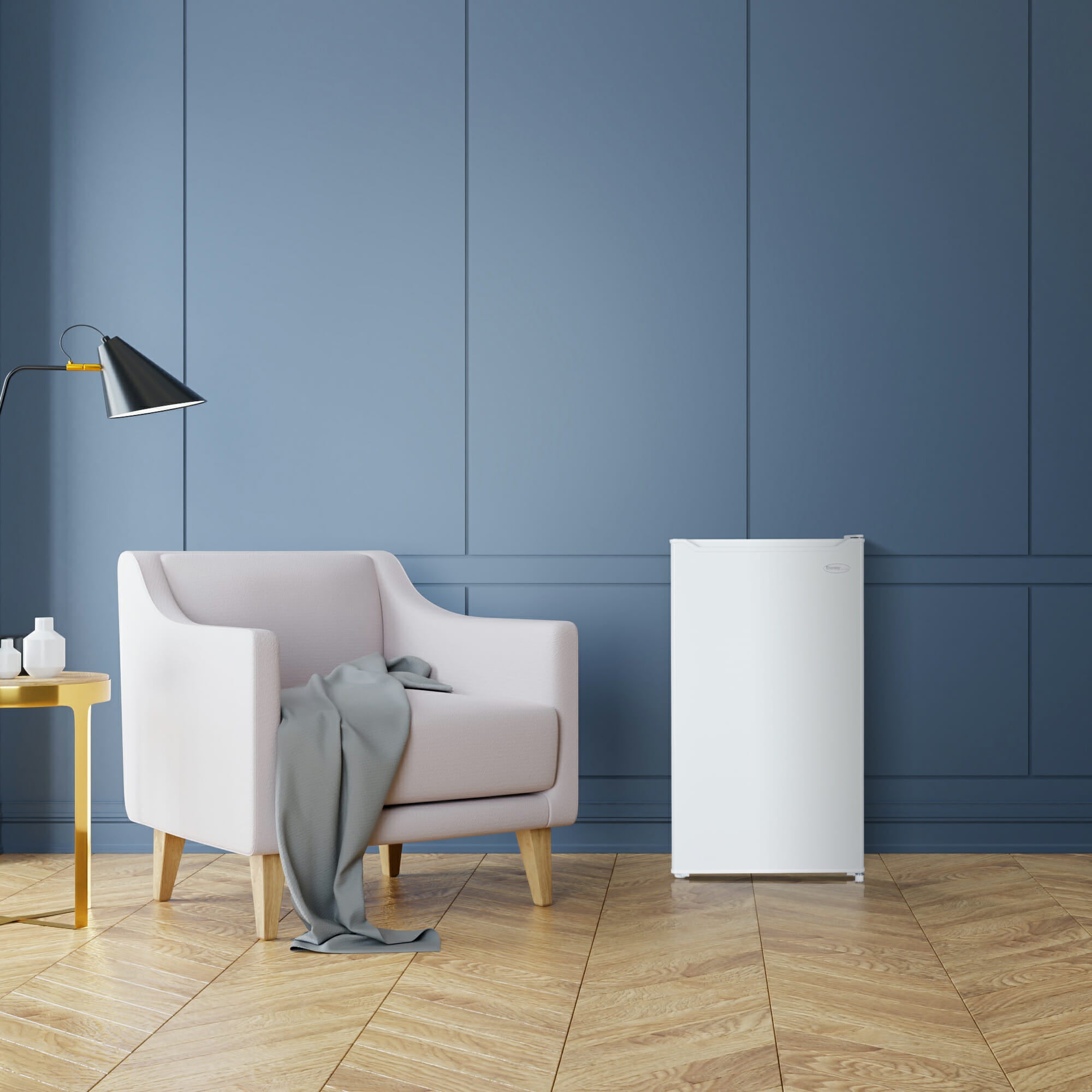 Danby - 18.6 Inch 3.3 cu. ft Mini Fridge Refrigerator in White - DCR033B2WM