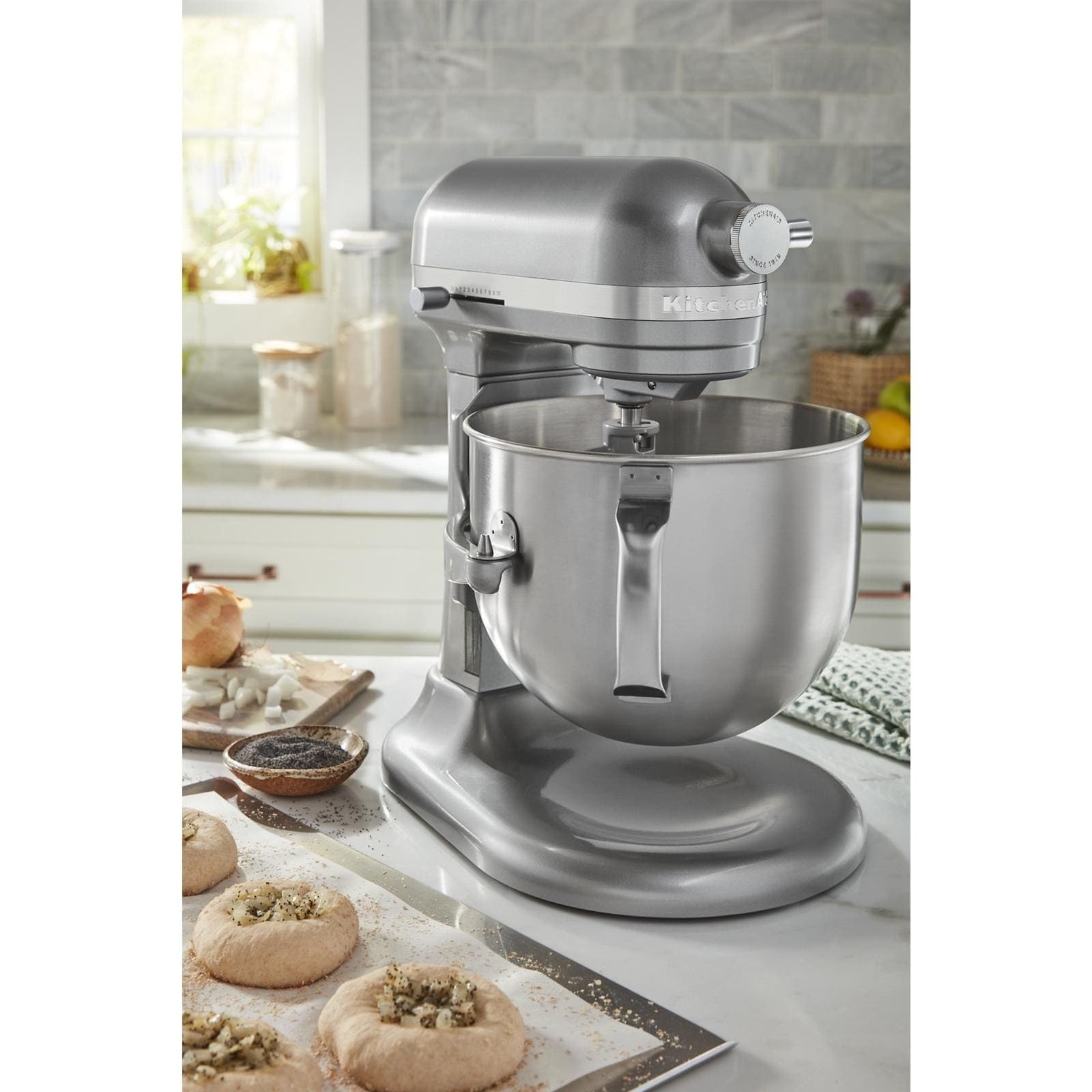 KitchenAid - 7 Quarts Bowl-Lift Stand Mixer in Silver - KSM70SKXXCU
