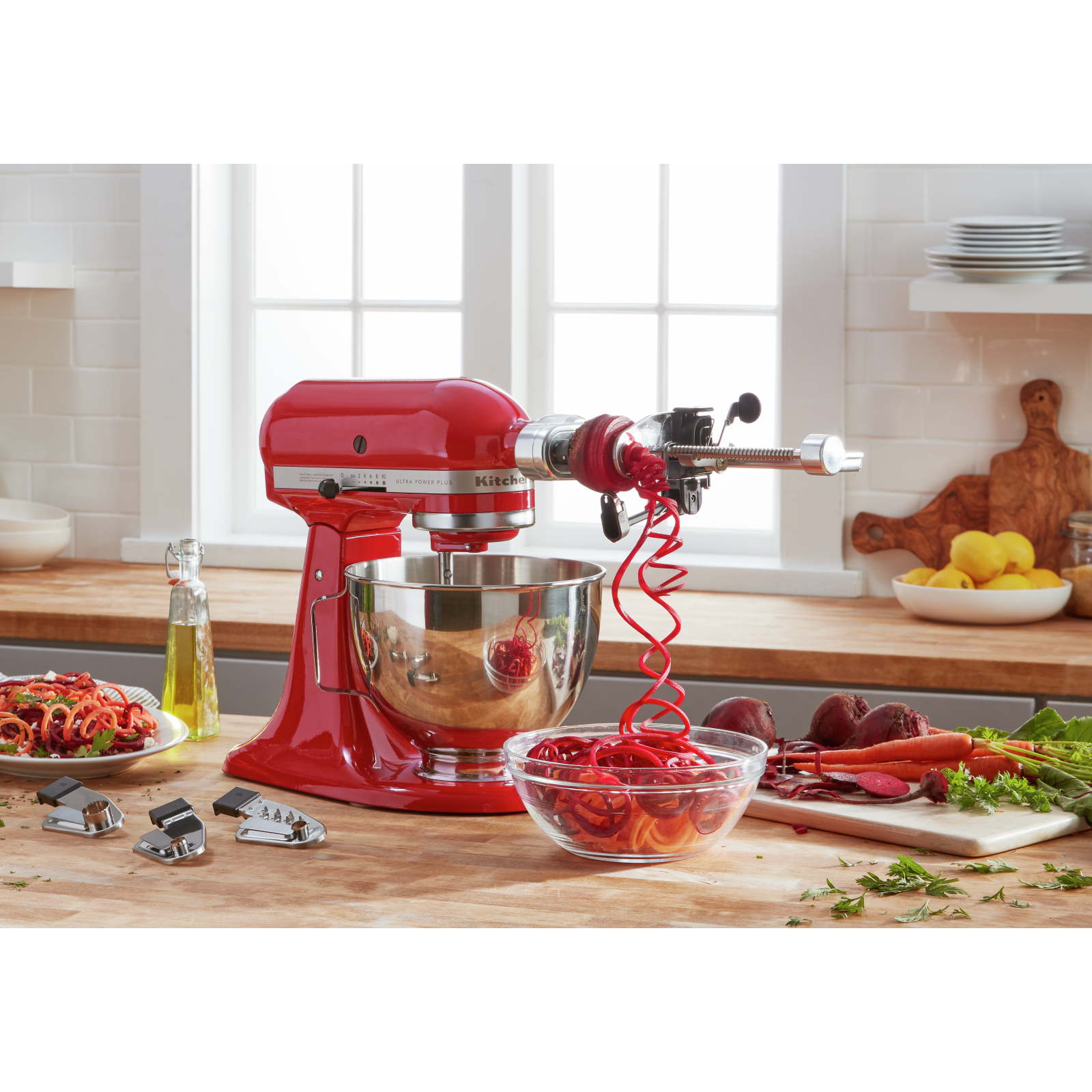 KitchenAid -   Ultra Power Plus Series 4.5 Quart Tilt-Head Mixer In Red - KSM96ER