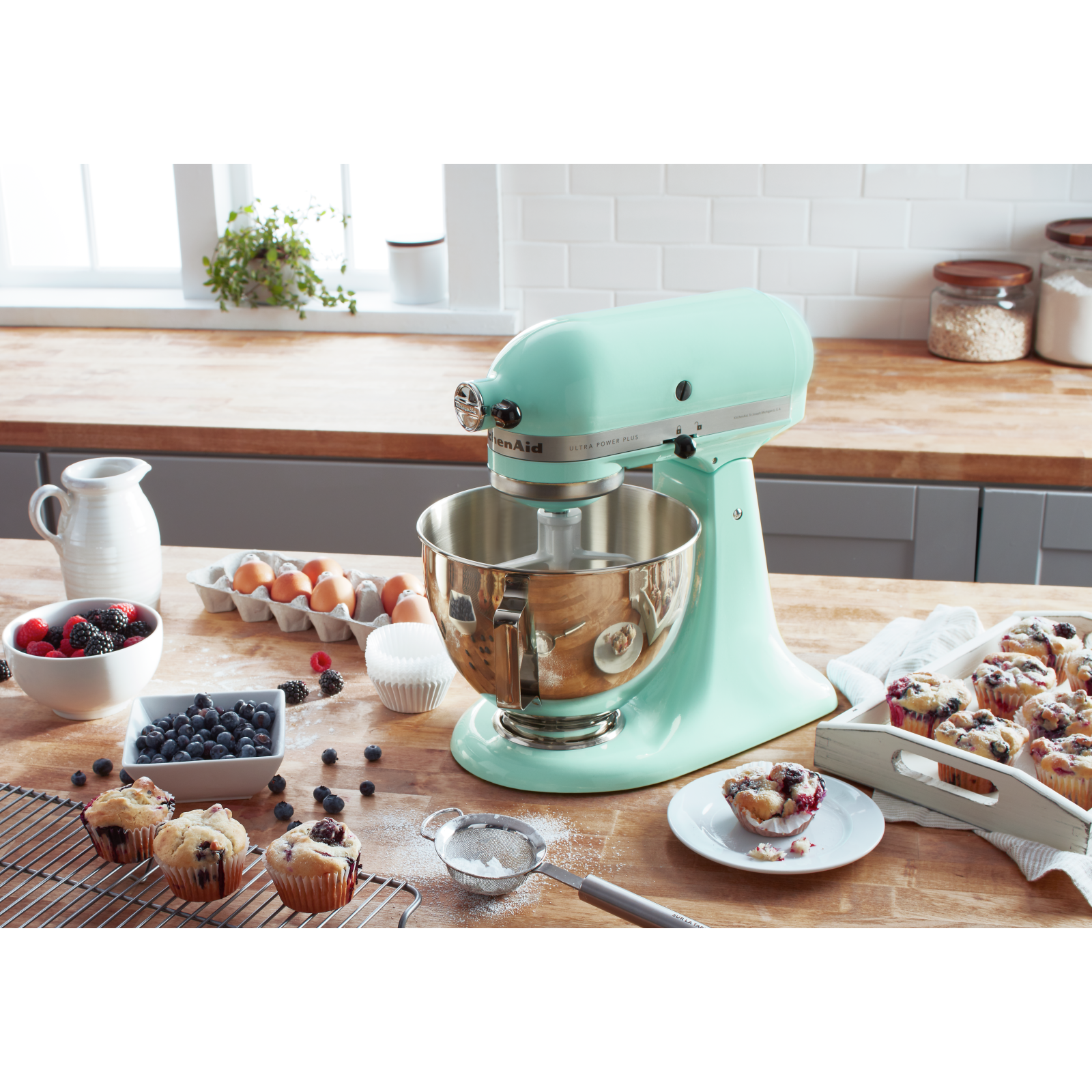 KitchenAid -   Ultra Power Plus Series 4.5 Quart Tilt-Head Mixer In Ice Blue - KSM96IC