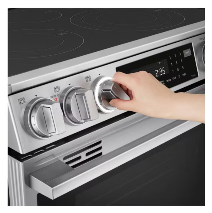LG - 6.3 cu. ft Smart Electric Range in Stainless - LSEL6337XE
