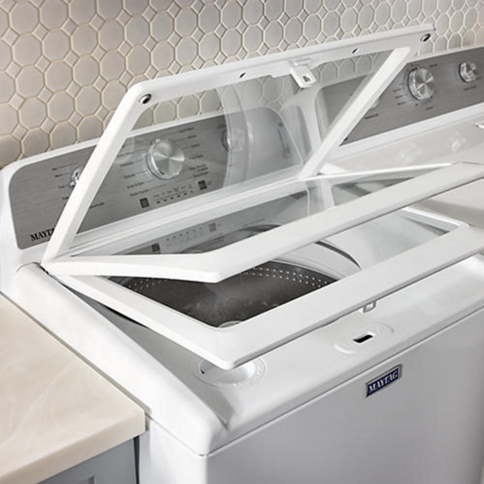 Maytag - 5.4 cu. Ft  Top Load Washer in White - MTW5205TW