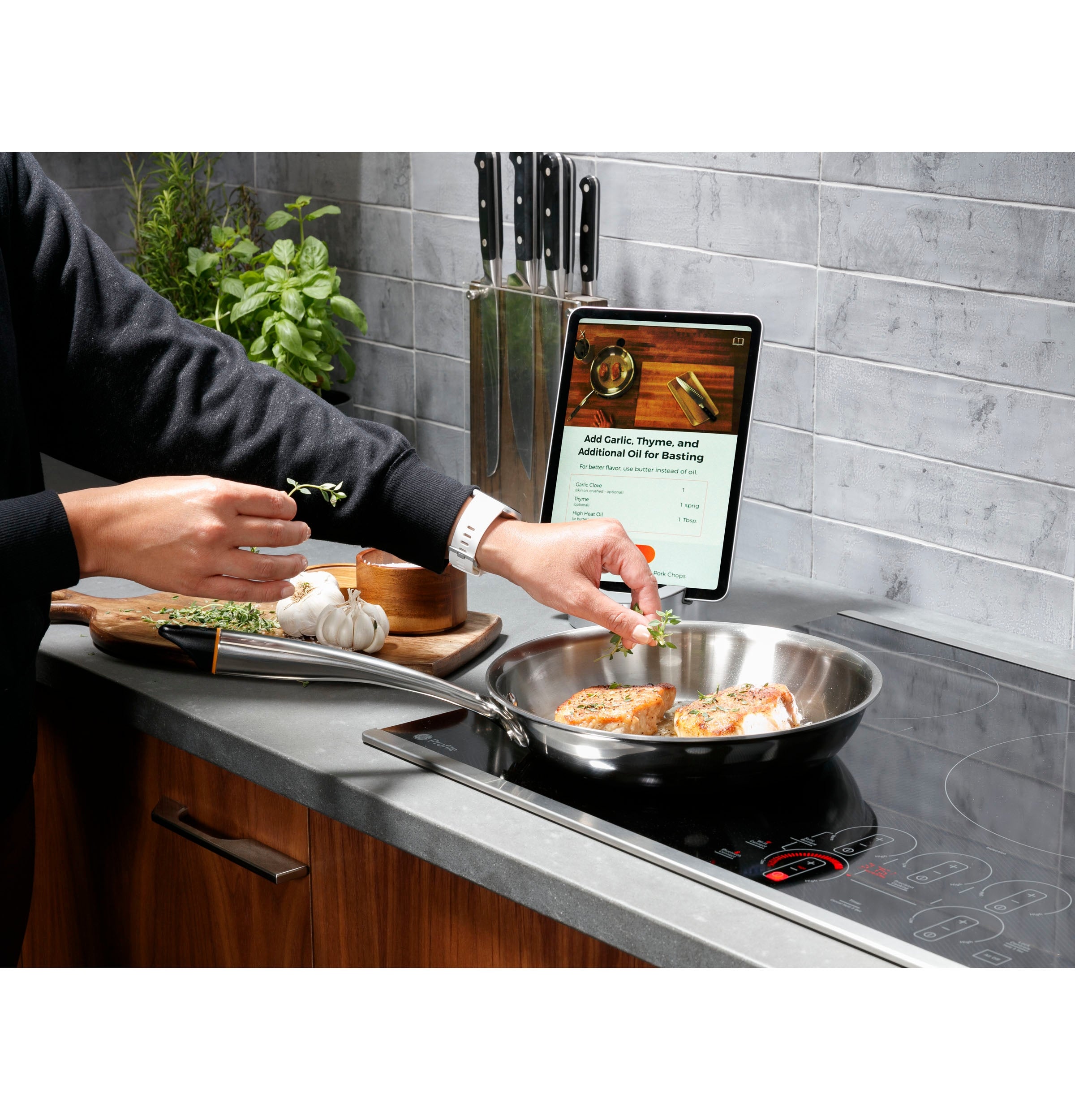 GE Profile - 29.8 Inch Induction Cooktop in Black - PHP7030DTBB