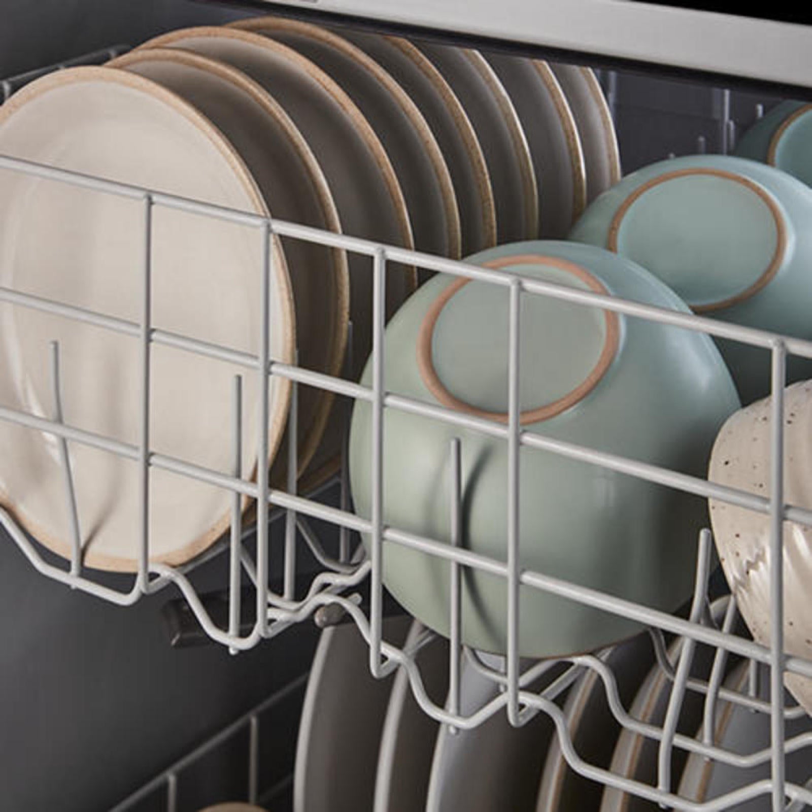 Whirlpool - 59 dBA Built In Dishwasher in Stainless - WDF332PAMS