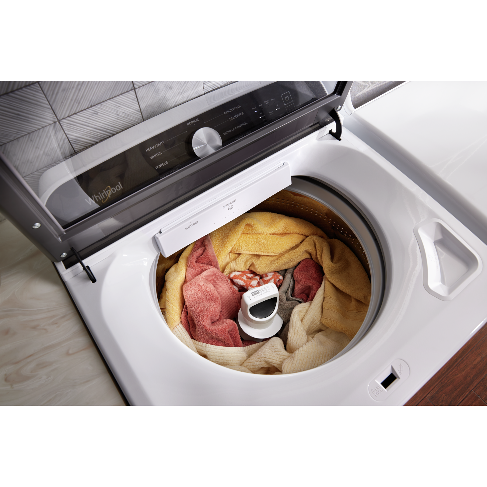 Whirlpool - 6.1 cu. Ft  Top Load Washer in Black - WTW6157PB