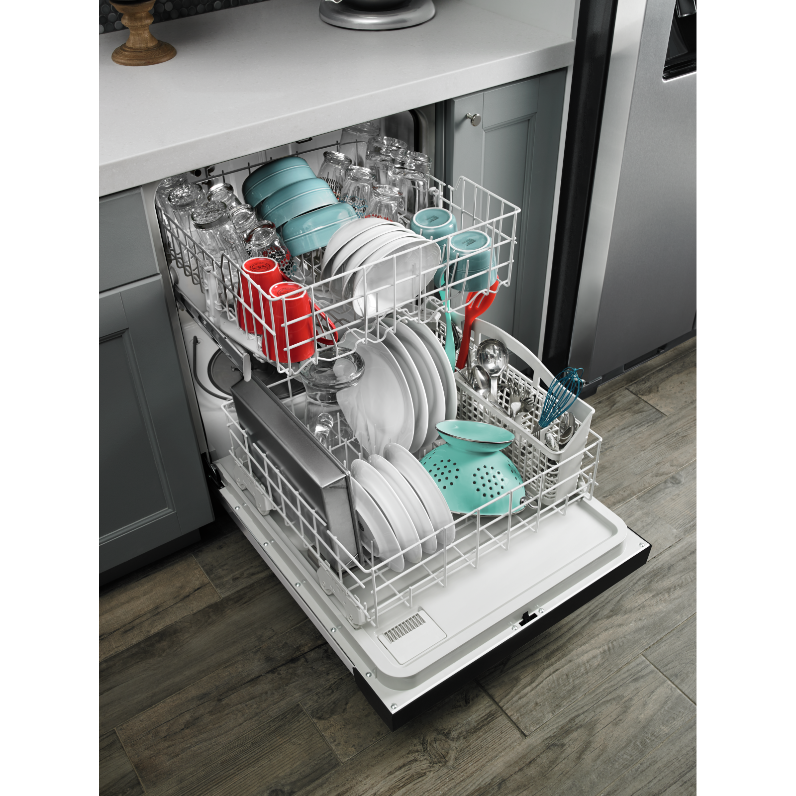 Amana 63 dBA Built In Dishwasher in Stainless ADB1400AGS
