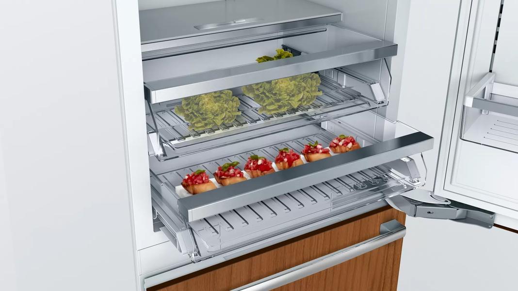 Bosch - 29.75 Inch 16 cu. ft Built In / Integrated Bottom Mount Refrigerator in Panel Ready - B30IB905SP