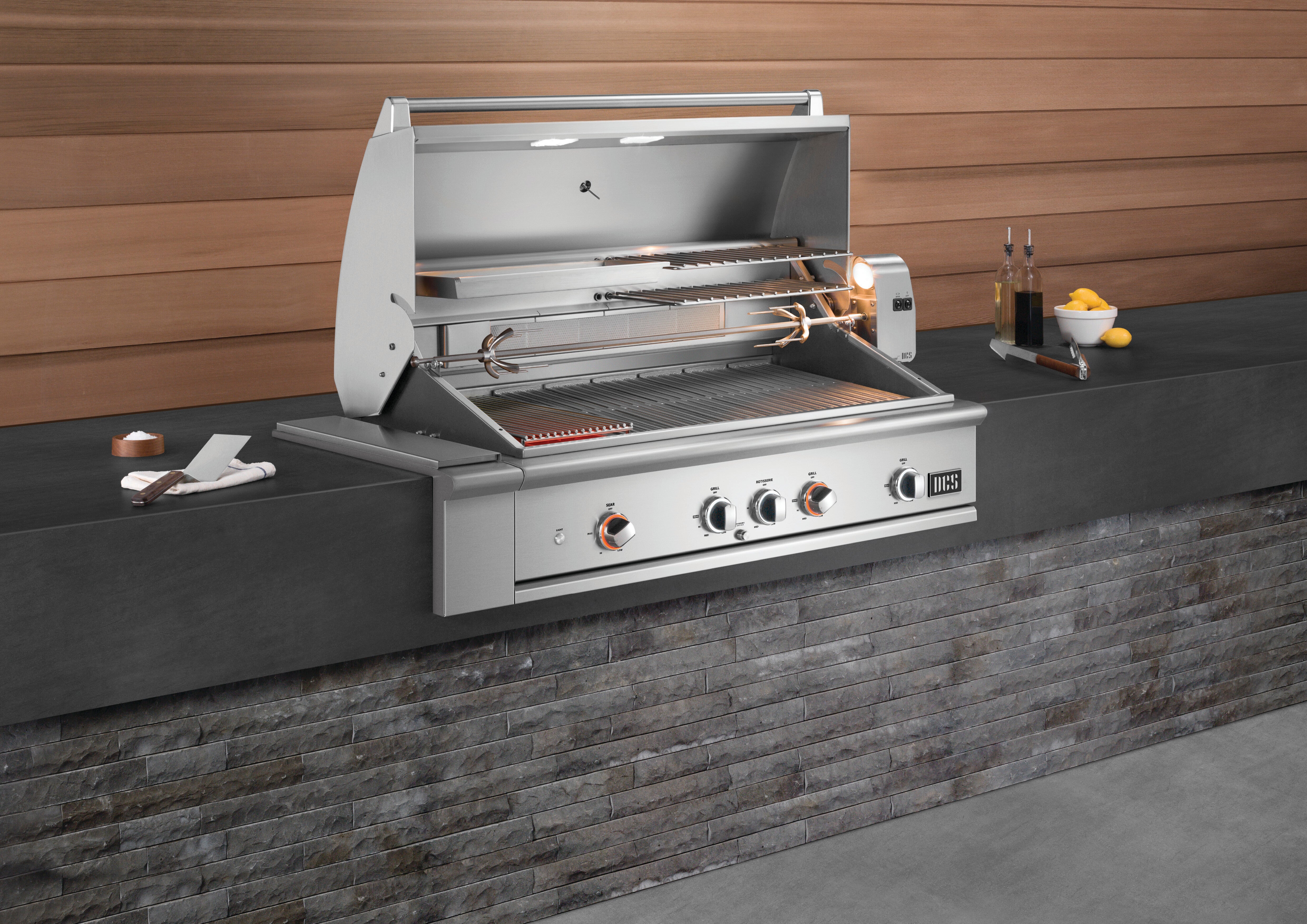 DCS - 3 Burner LP Gas BBQ in Stainless - BE1-48RCI-L