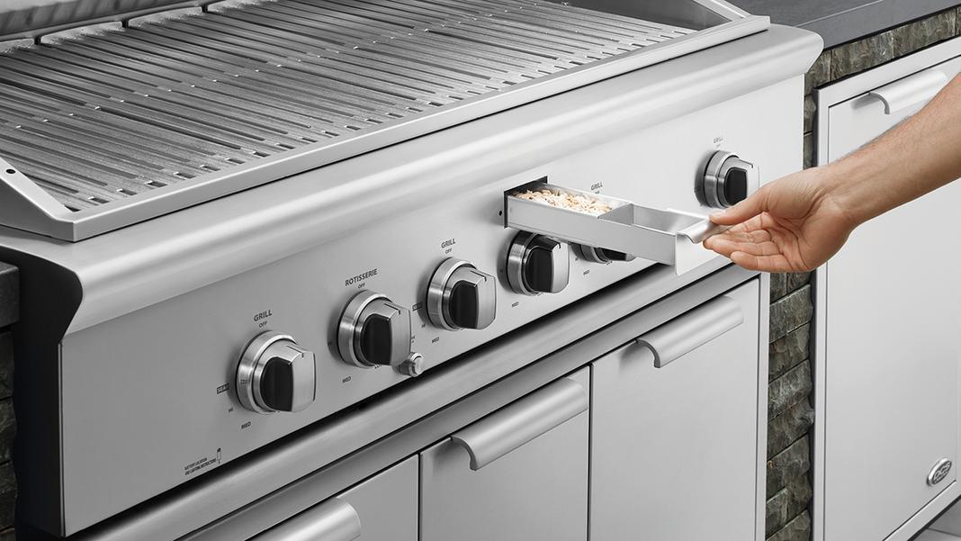 DCS - 3 Burner Natural Gas BBQ in Stainless - BH1-36R-N