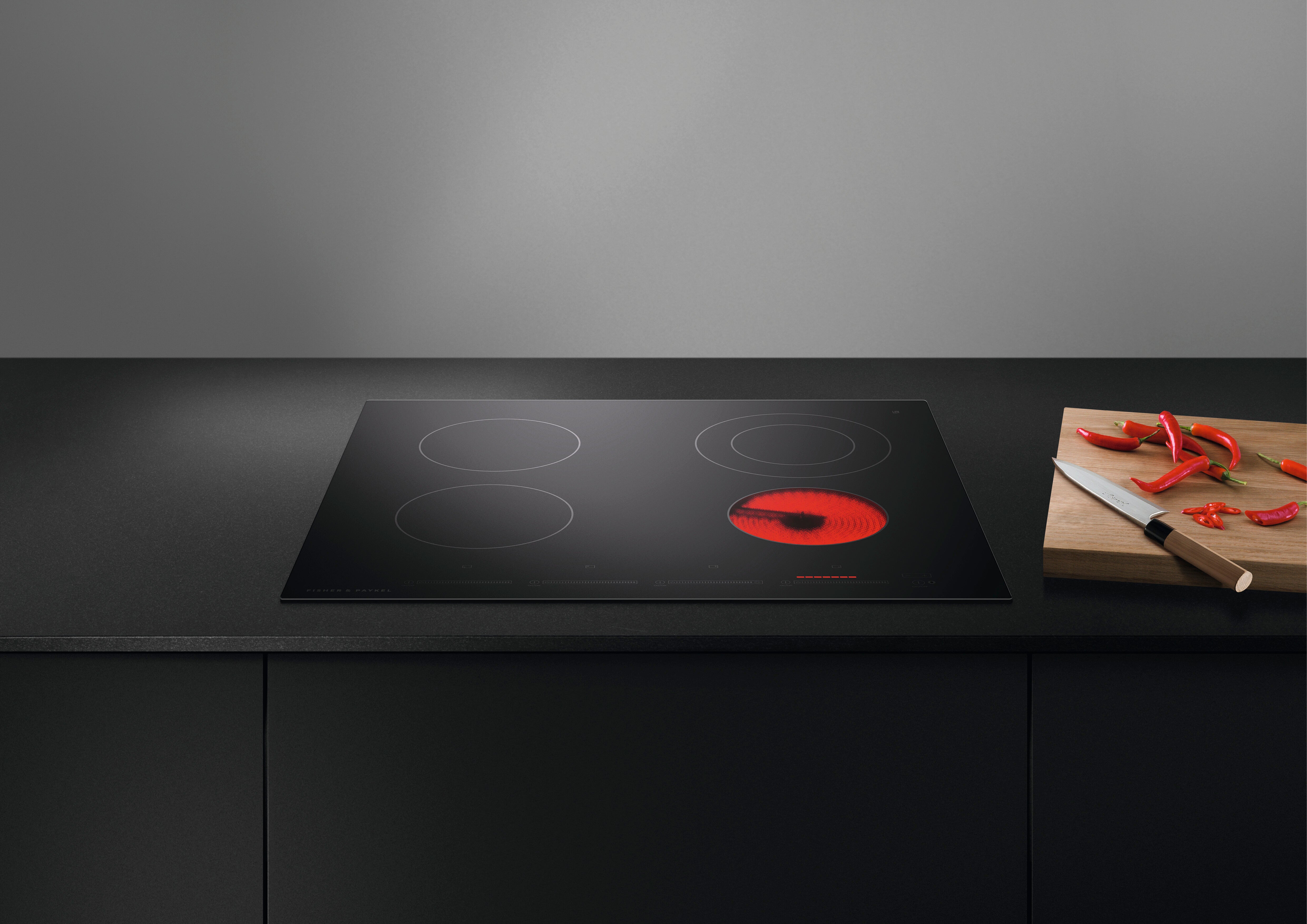 Fisher & Paykel - 24 Inch Electric Cooktop in Black - CE244DTB1