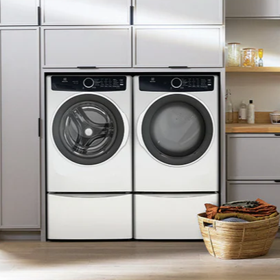 Electrolux - 5.2 cu. Ft  Front Load Washer in White - ELFW7437AW