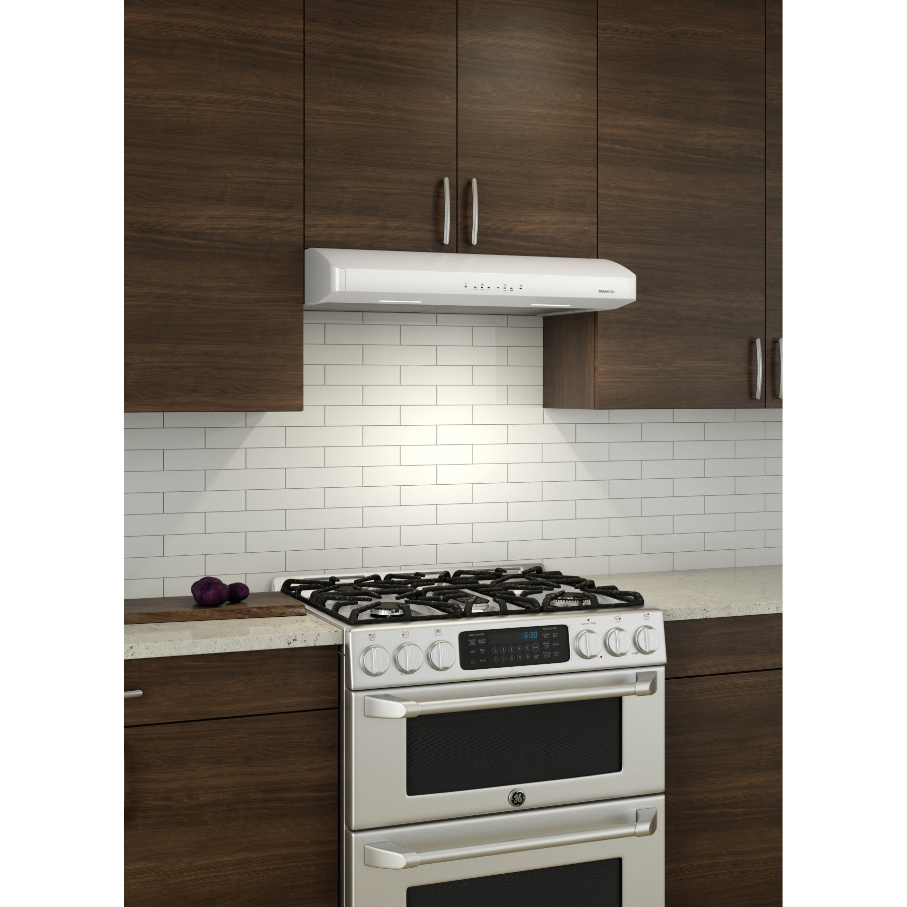 Broan - 30 Inch 650 CFM Under Cabinet Range Vent in White - ERLE130WH