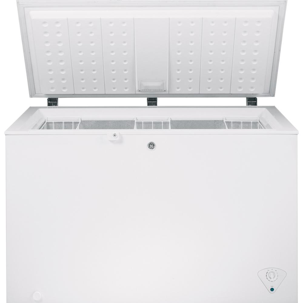 GE - 10.6 cu. Ft  Chest Freezer in White - FCM11PHWW