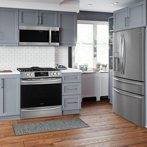 Frigidaire Gallery - 5.6 cu. ft Gas Range in Stainless - FGGH3047VF