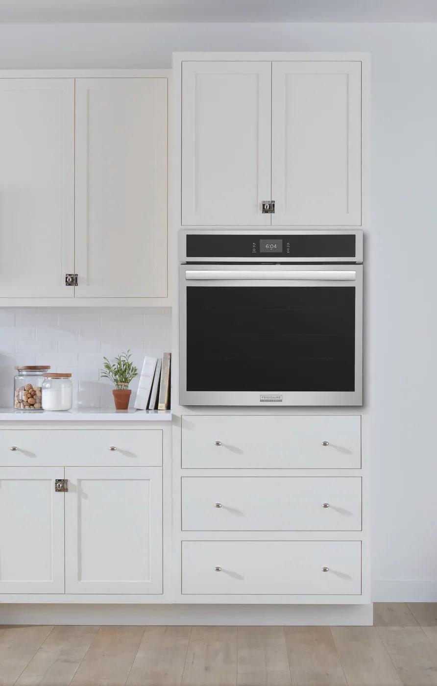 Frigidaire Gallery - 5.3 cu. ft Single Wall Oven in Stainless - GCWS3067AF