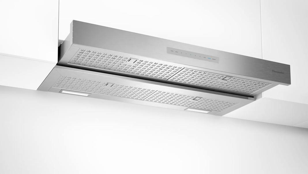 Thermador - 35.9375 Inch 600 CFM Under Cabinet Range Vent in Stainless - HMDW36WS