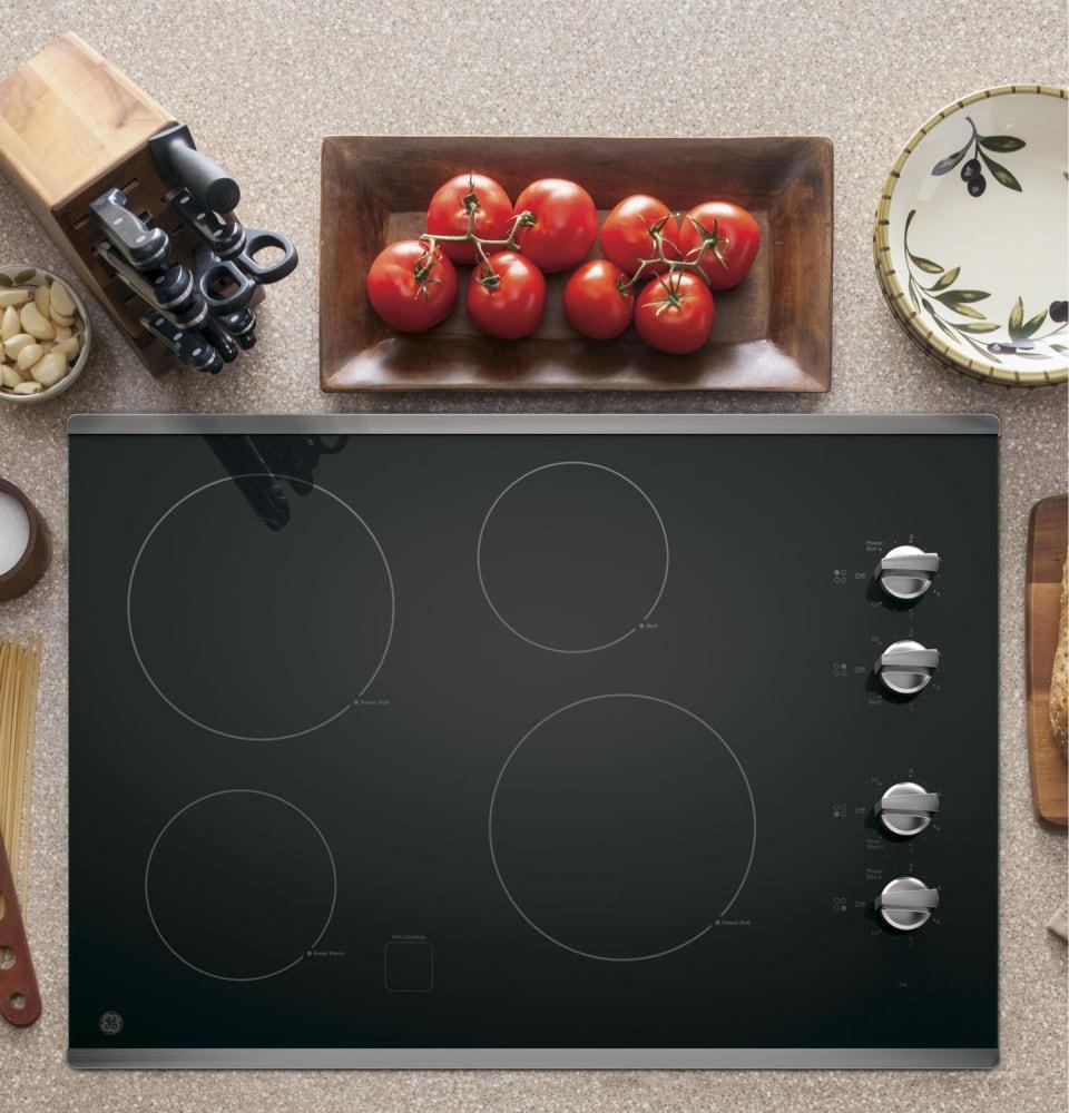 GE - 29.75 inch wide Electric Cooktop in Stainless - JP3030SJSS