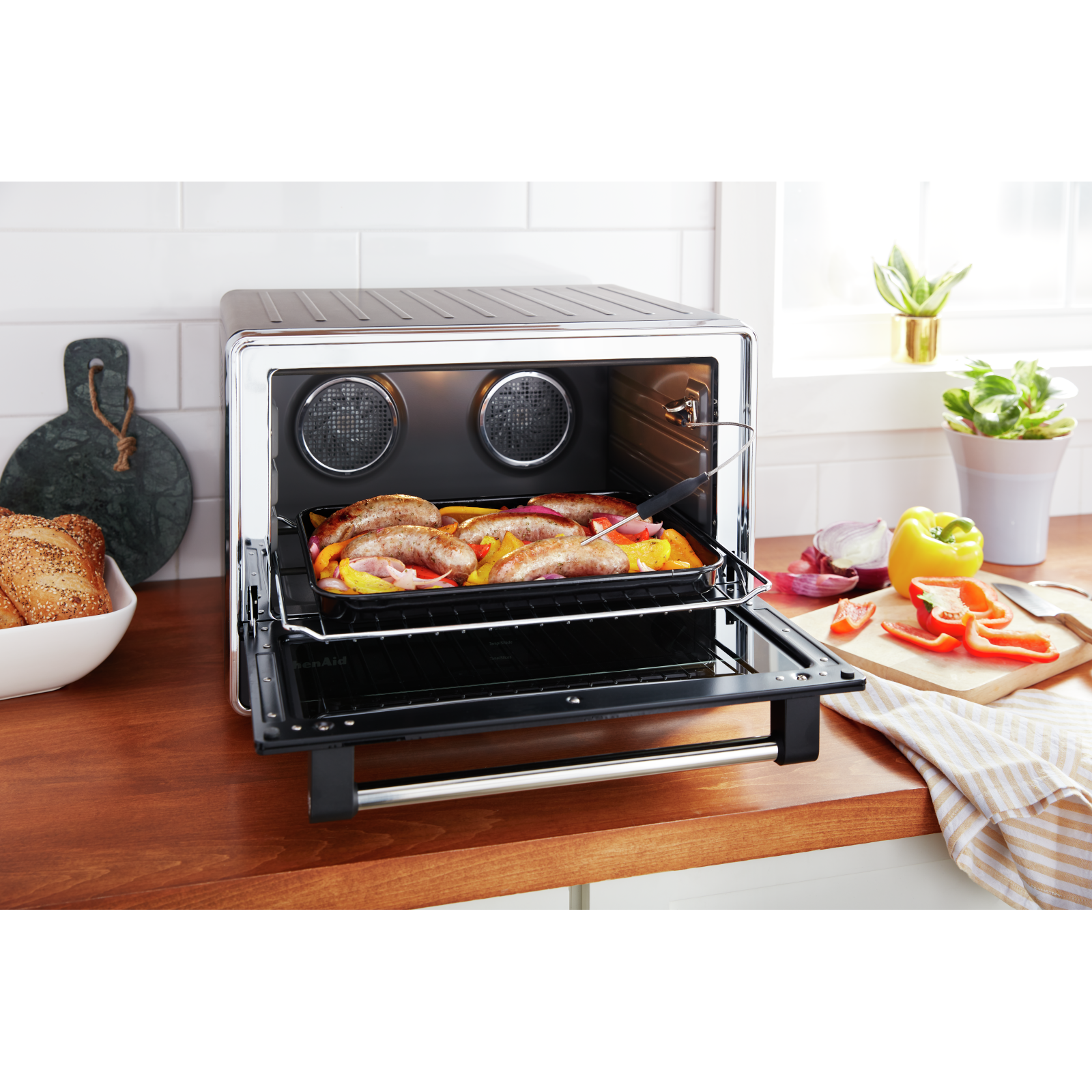 KitchenAid - Dual Convection Countertop Oven with Air Fry and Temperature Probe in Black - KCO224BM