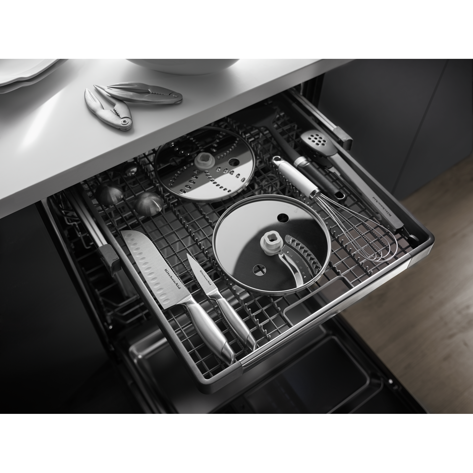 KitchenAid - 44 dBA Built In Dishwasher in White - KDTM404EWH