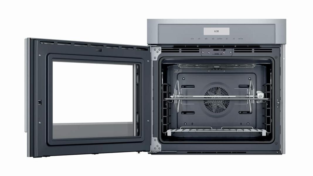 Thermador - 4.5 cu. ft Single Wall Oven in Stainless - MED301LWS
