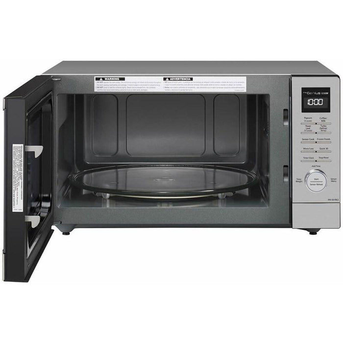 Panasonic 1.6 cu. Ft Counter top Microwave in Stainless NNSD78LS