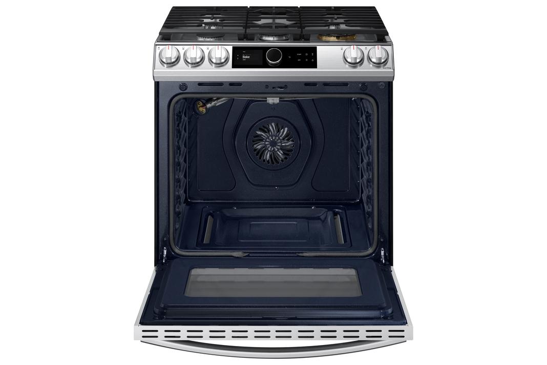 Samsung Bespoke 6 cu. ft Gas Range in Stainless NX60T8711SS