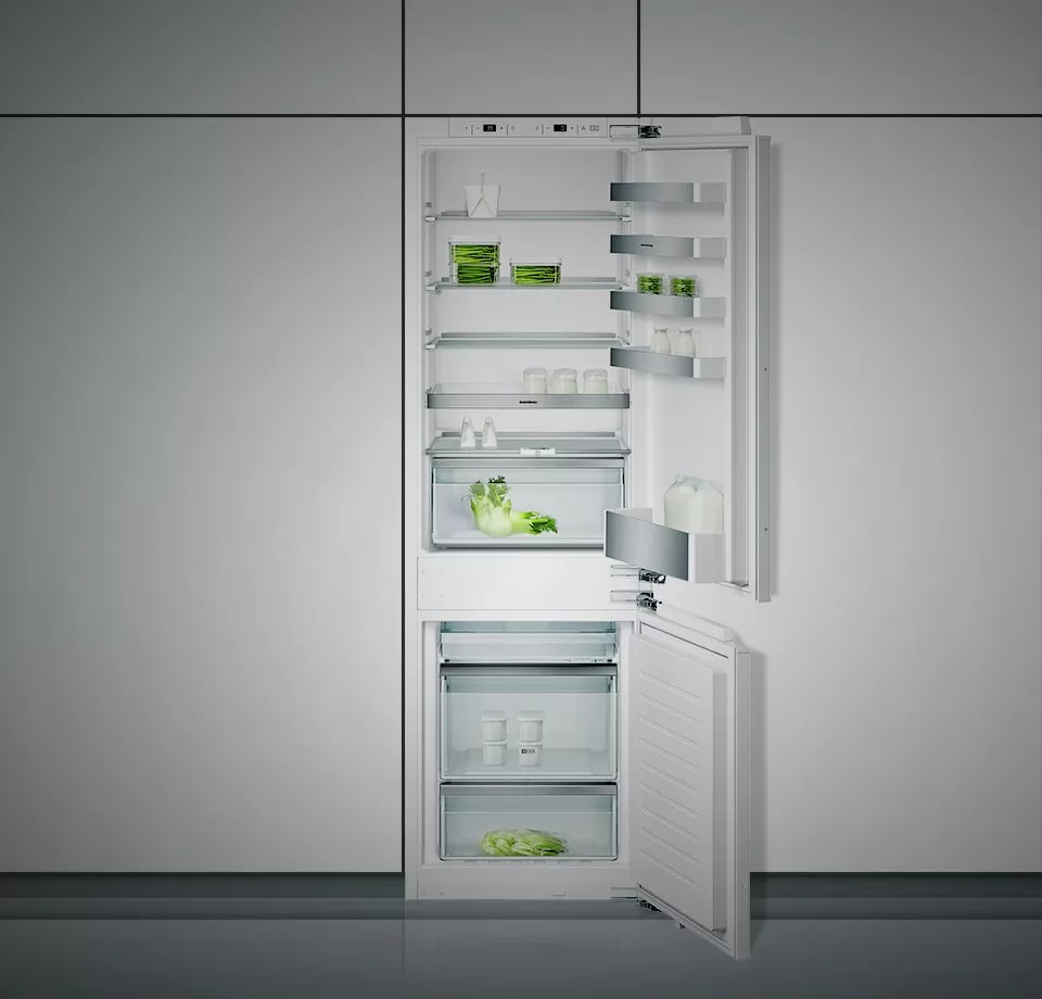Gaggenau - 22 Inch 9.6 cu. ft Built In / Integrated Bottom Mount Refrigerator in Panel Ready - RB280703