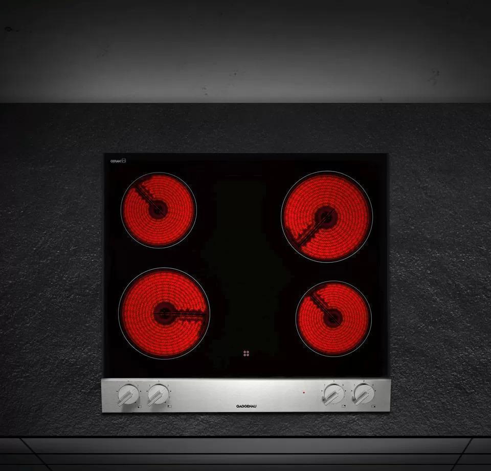 Gaggenau - 22.8 inch wide Electric Cooktop in Black - VE260614
