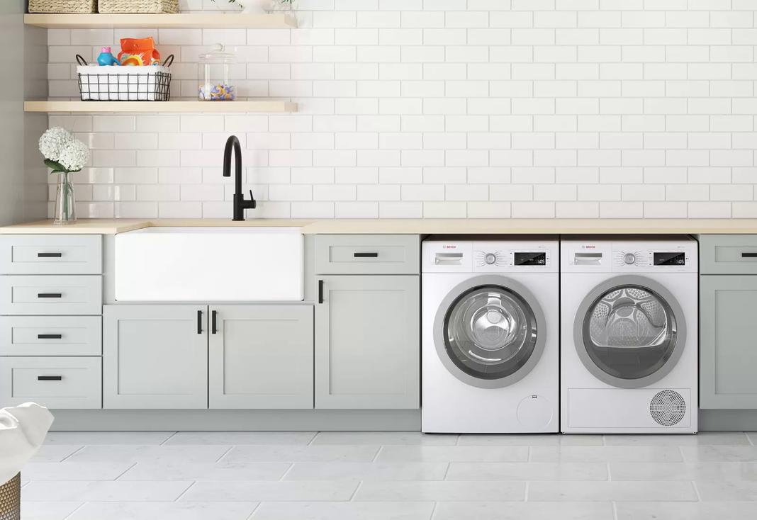 Bosch - 2.2 cu. Ft Compact Washer in White - 240V - WAW285H1UC