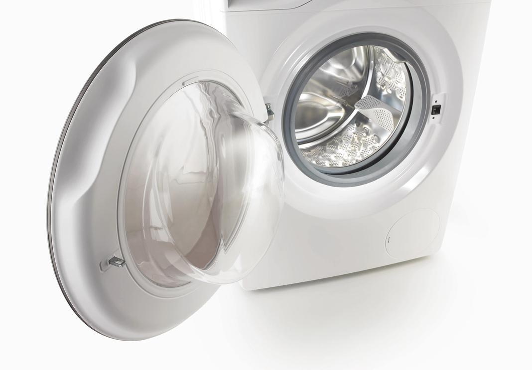 Gorenje - 8.3 cu. Ft  Front Load Washer in White (Open Box) - WEI843HP