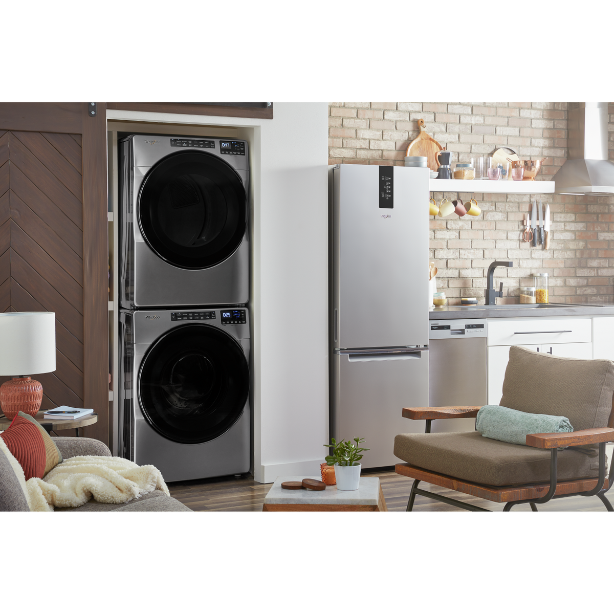 Whirlpool 5.8 cu. Ft Front Load Washer in Grey WFW6605MC