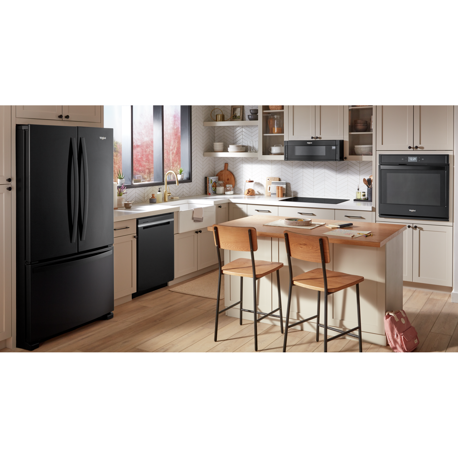 Whirlpool - 5 cu. ft Single Wall Oven in Black - WOS51EC0HB