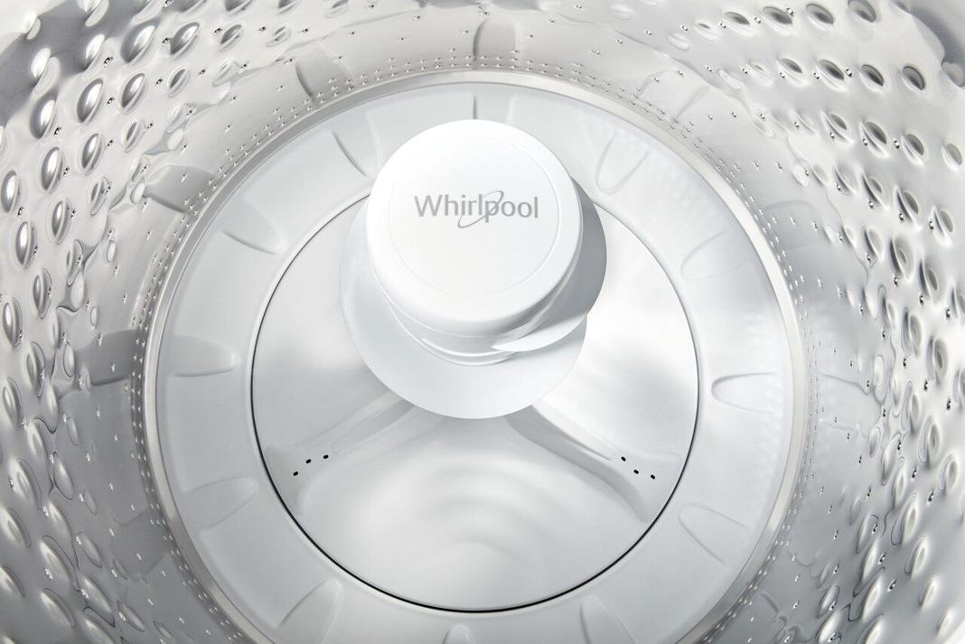 Whirlpool - 5.4 cu. Ft  Top Load Washer in White - WTW5105HW